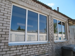 Ražotnes logi Ķīšezera ielā, Rīgā